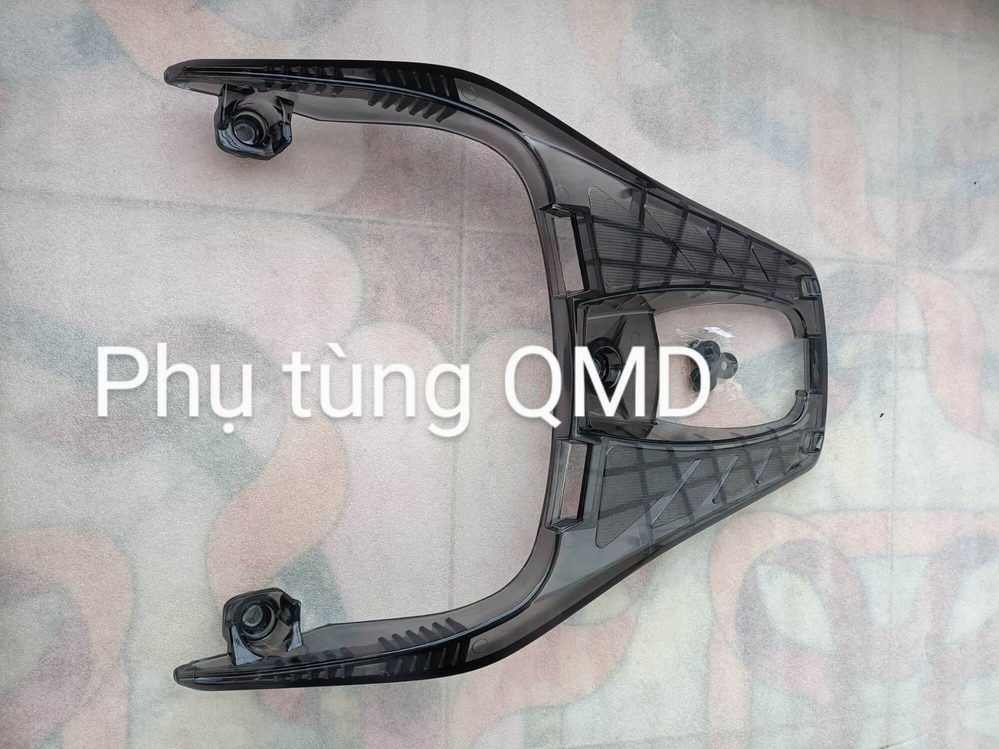 Cảng sau sh 2020 kiểu 300i màu khói