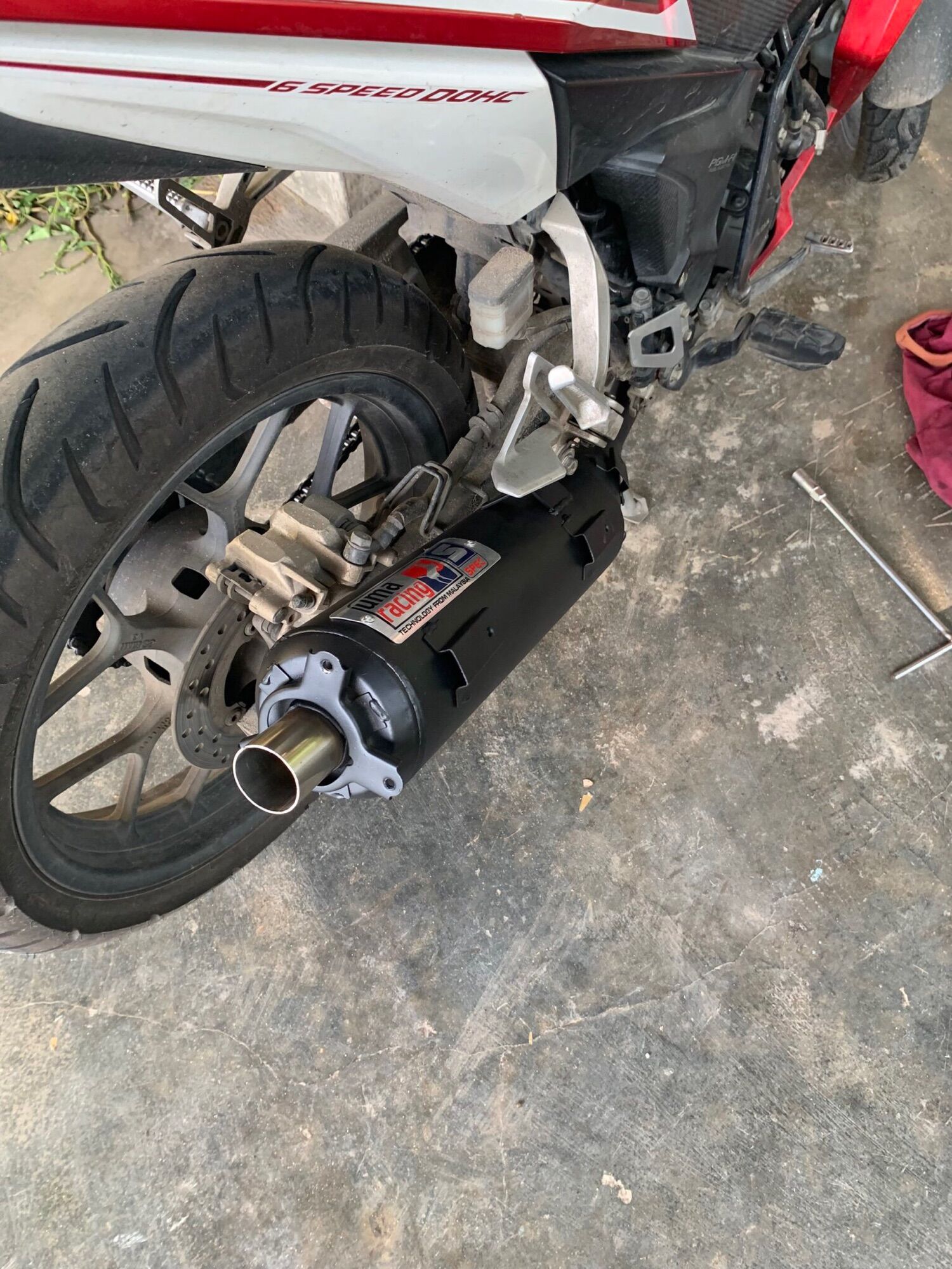 Pô uma v4 + cổ exciter 150 kèm video ..cực bốc