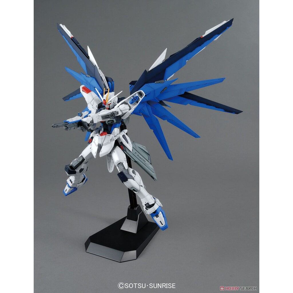 Mô hình lắp ráp MG Freedom Gundam Ver 2.0