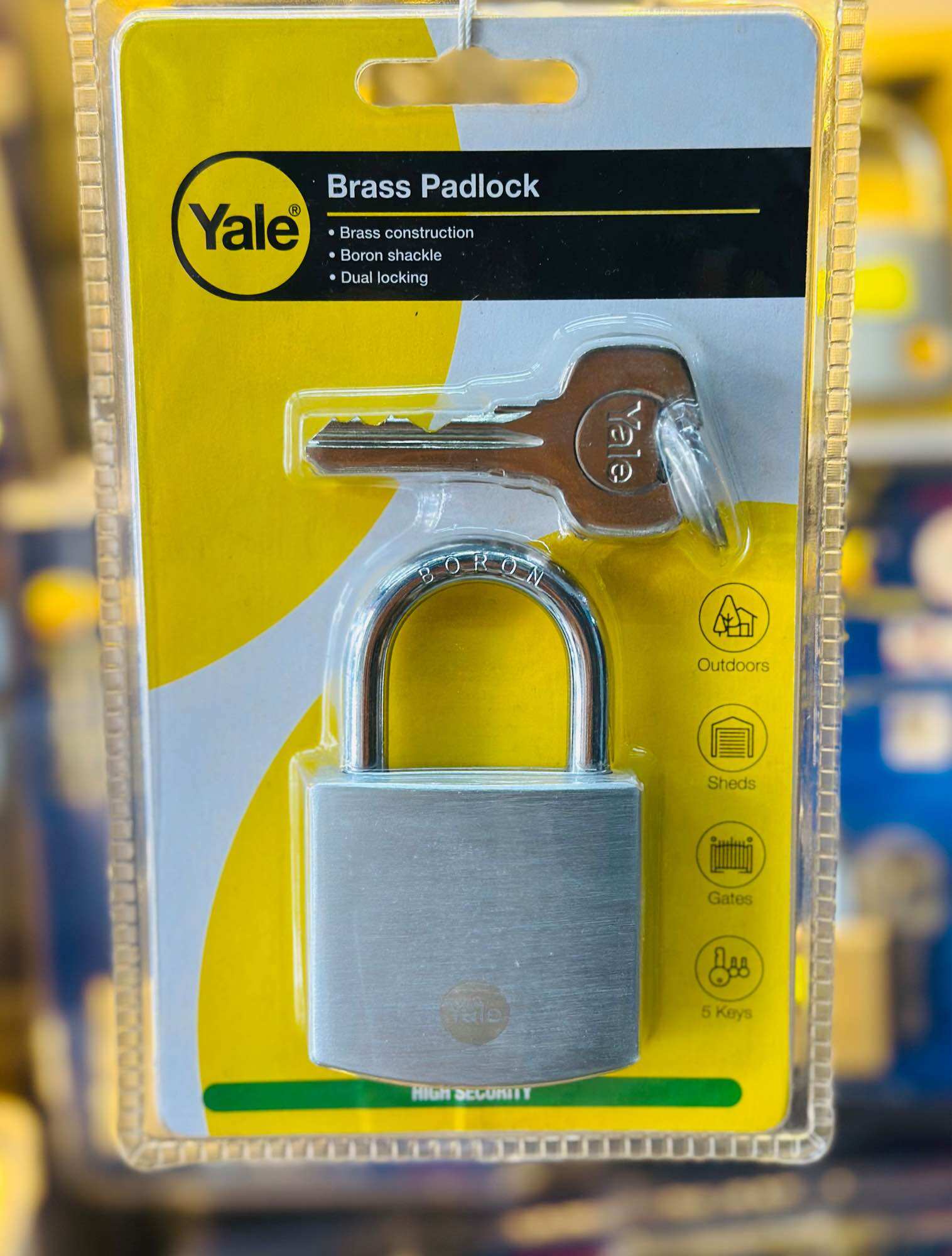Yale y120b/50/127/1/5 bấm 5 chìa thau mạ crom bền chắn an toàn rất tốt