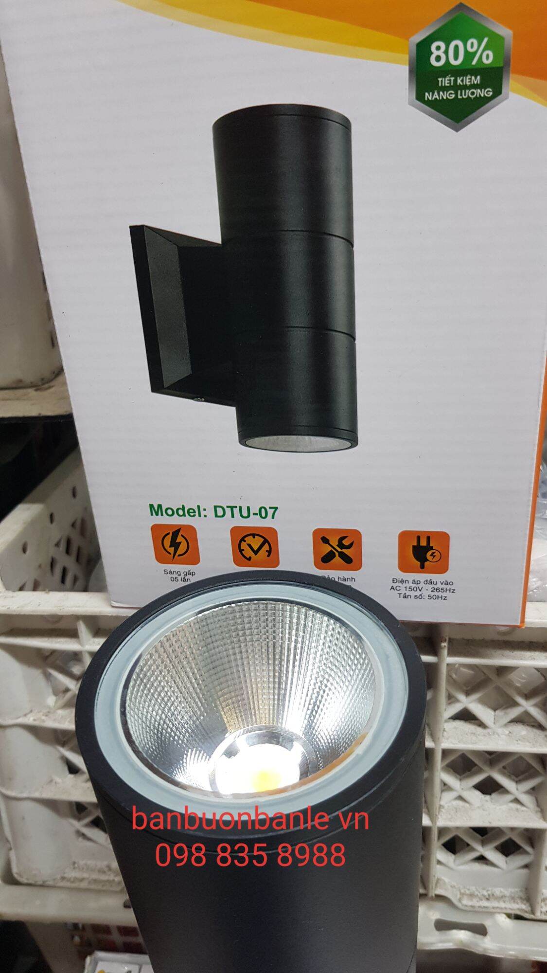 Đèn LED hắt tường  trang trí  2 đầu trụ Asia