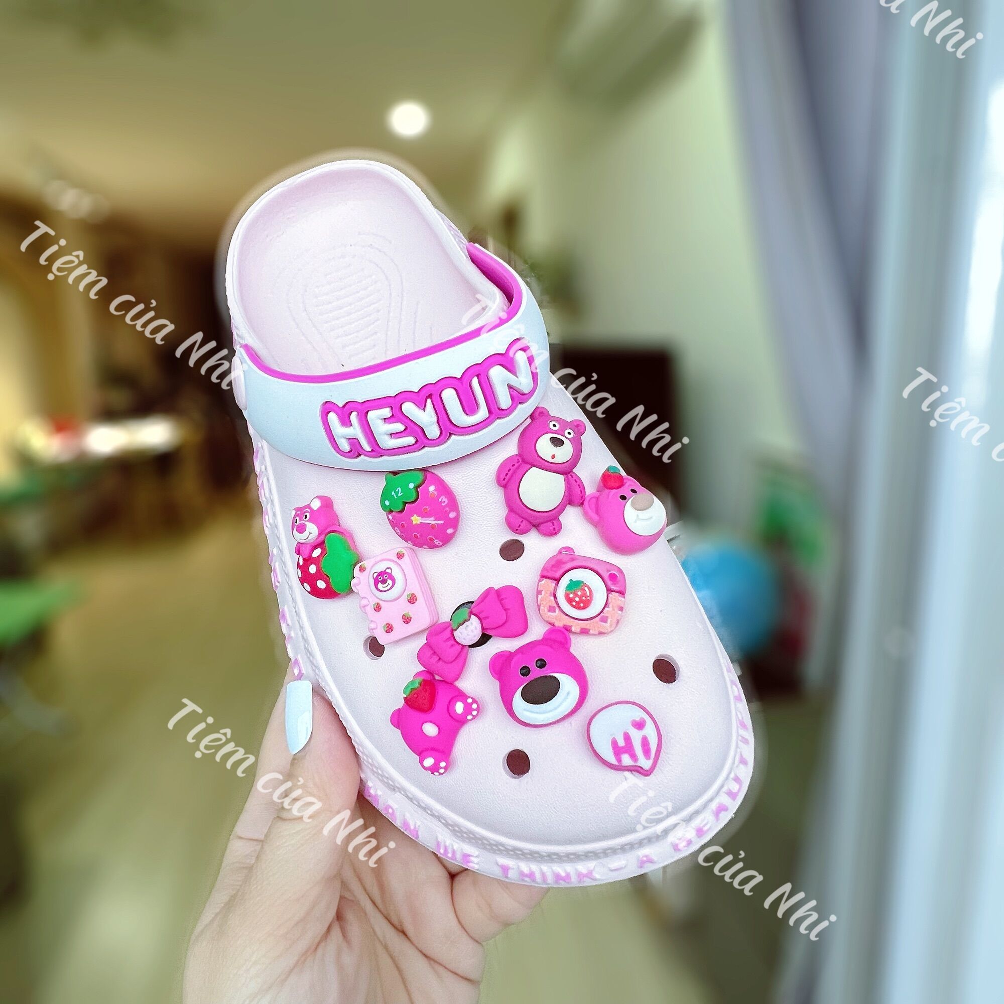 SET 20 CHARM GẤU DÂU LOTSO GẮN DÉP