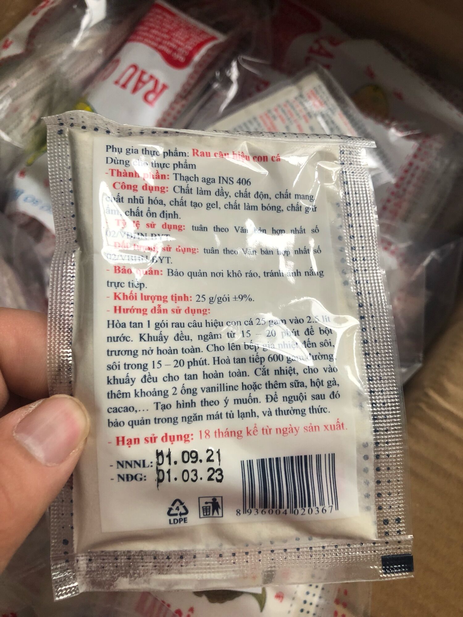 Rau câu giòn Con Cá Hiệp Long (gói 25gr)