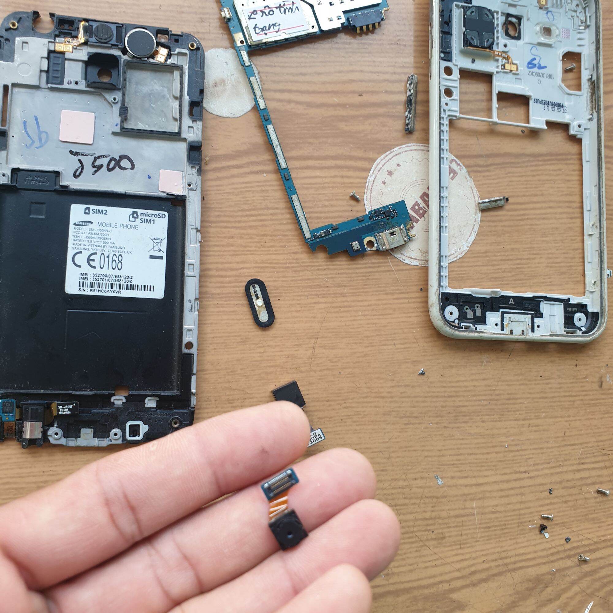 linh kiện  điện thoại Samsung j500
