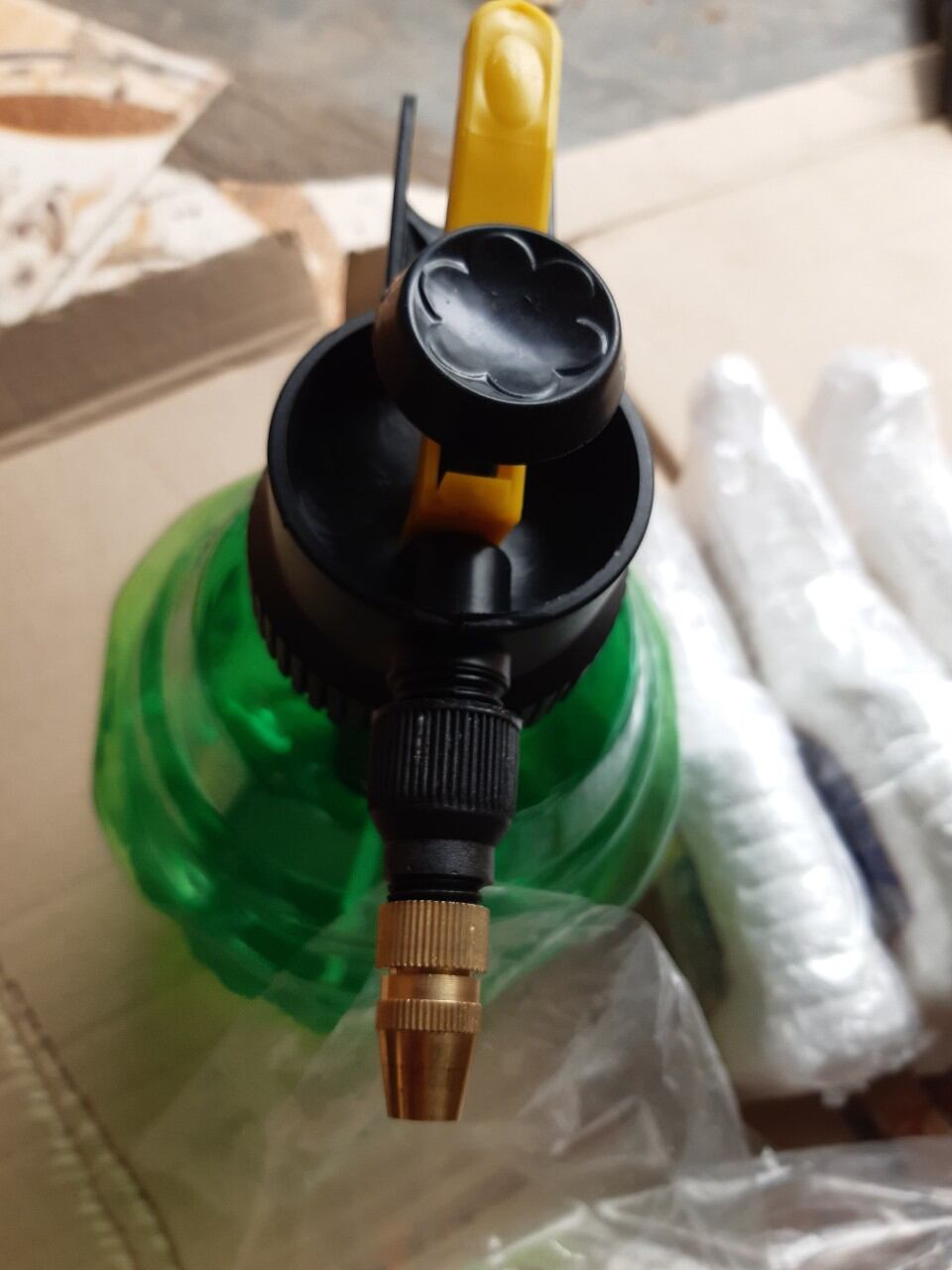 BÌNH xịt tưới cây phun sương 3 lít