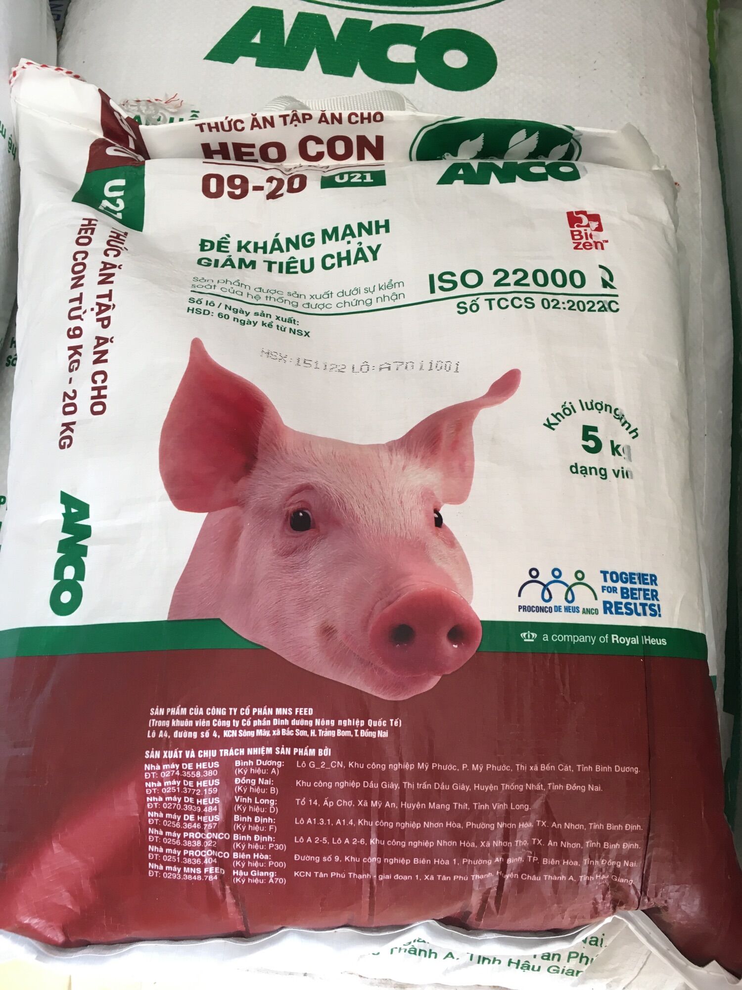 Thức ăn heo , Cám heo con u41, thức ăn tập ăn cho heo từ 9kg-20kg ,tăng sức cho heo anco