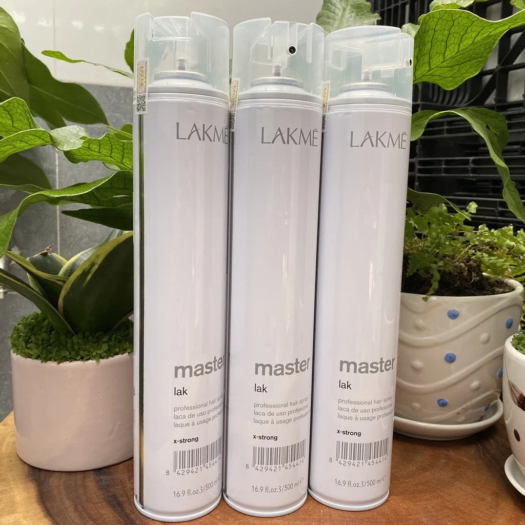 Gôm xịt tạo kiểu lakme 2026