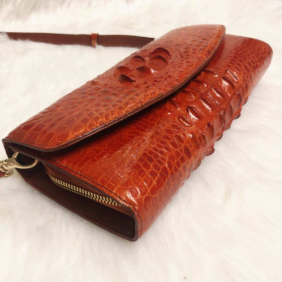 Clutch nữ, ví đeo vai da cá sấu thật, màu vàng bò,kích thước 25cm-14cm