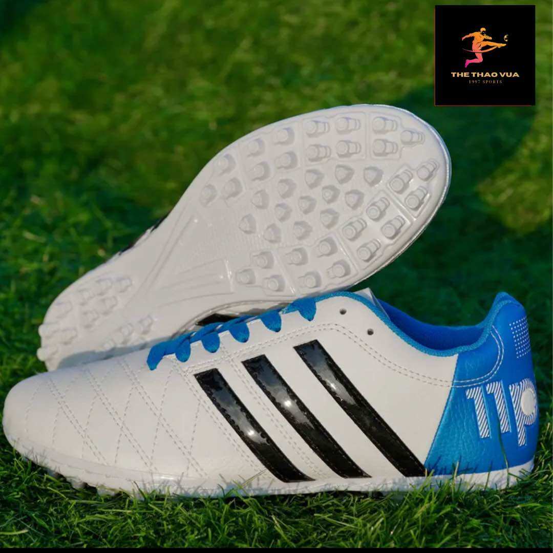 Giày đá bóng wika toni kroos 11pro 3 sọc, giày bóng đá ba sọc sân cỏ nhân tạo chính hãng khâu full đế ttd