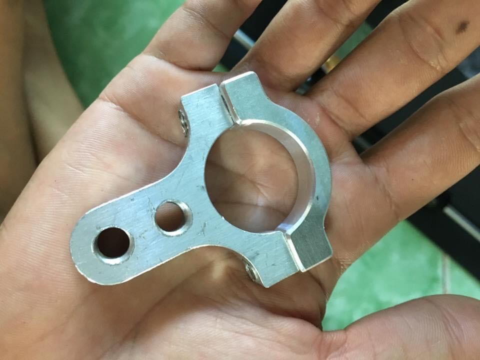 Pát Bas nhôm ti phuộc bắt trợ lực sườn , gắn cho các loại xe