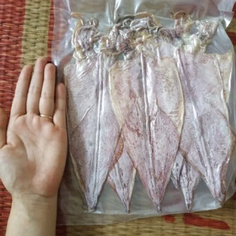 Combo 8-10 con mực khô bằng bàn tay