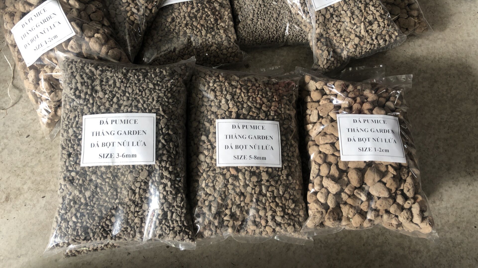 Đá pumice (đá núi lửa) túi 1000g
