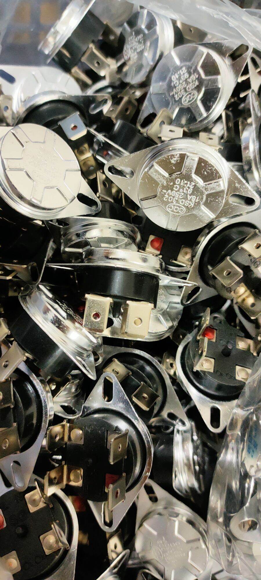 Rơ le nhiệt 4 chân 93 độ 16A bình nóng lạnh