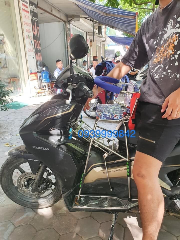 Ghế ngồi xe máy cho bé xe AB - PCX - NVX (Ghế 4chân)