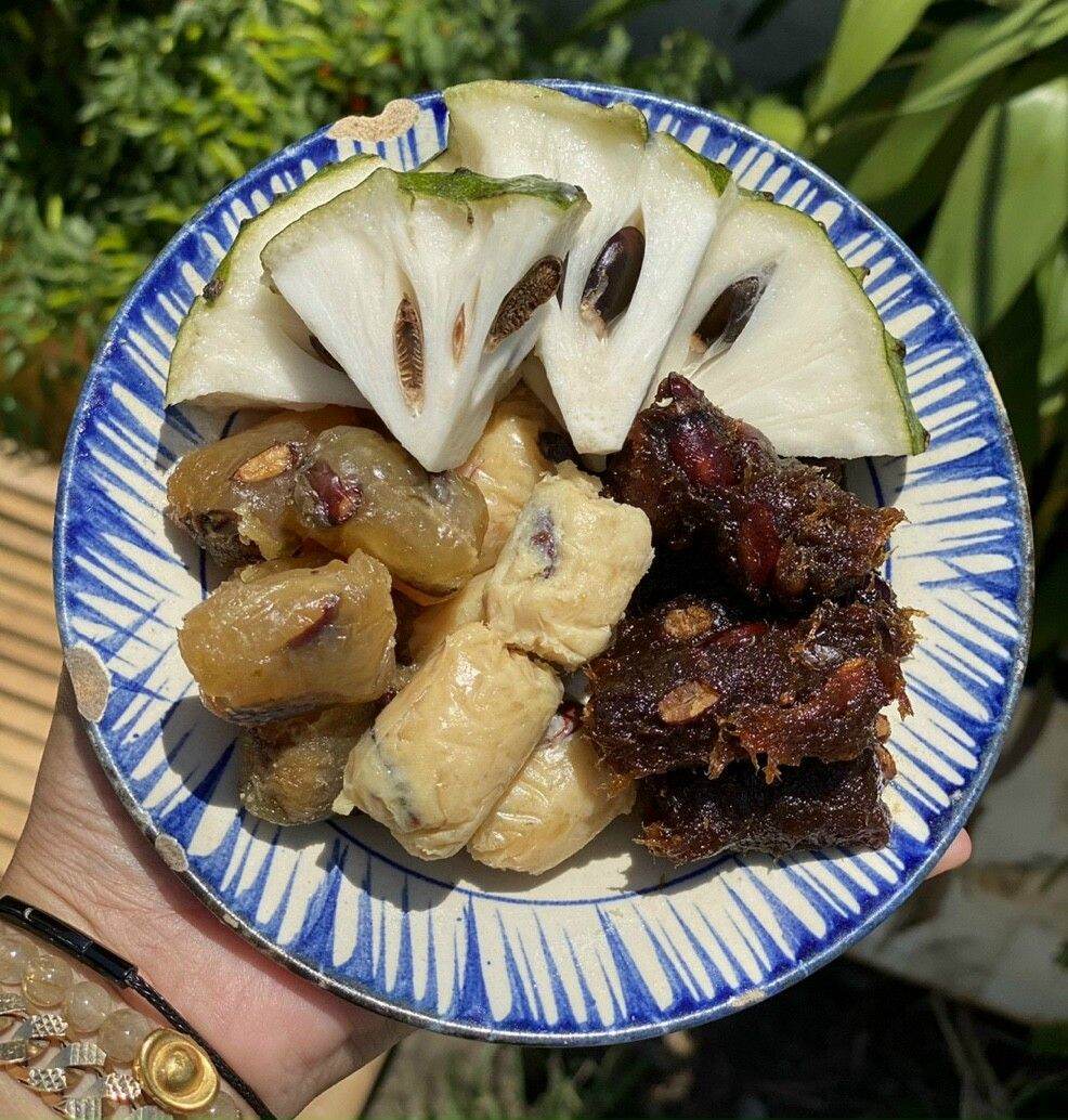 Mứt mãng cầu mix 3 vị 500g (Mãng cầu me,  mãng cầu truyền thống,  mãng cầu sữa)