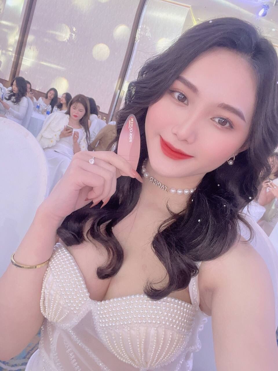 Son Pink Queen Đỏ Cam