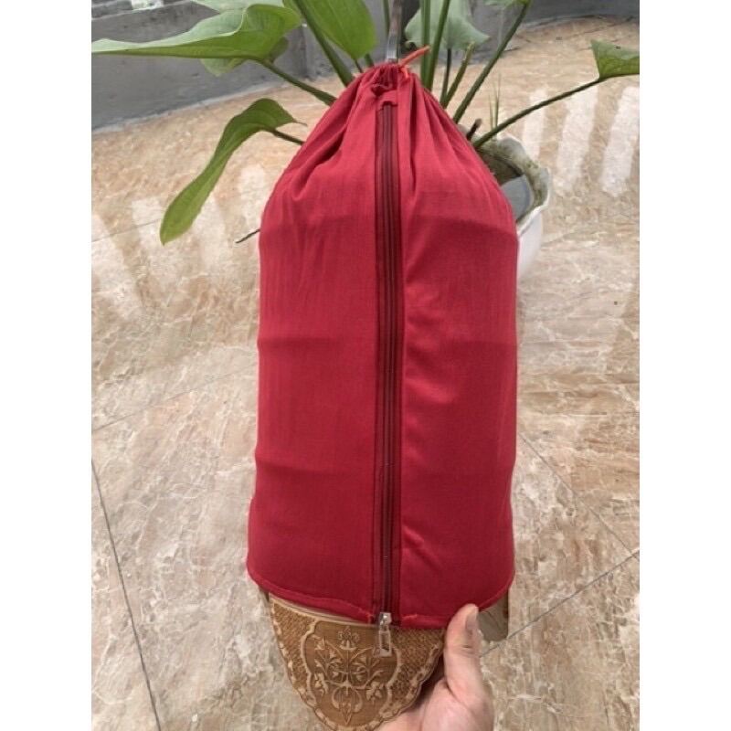 Áo lồng khuyên màu đỏ
