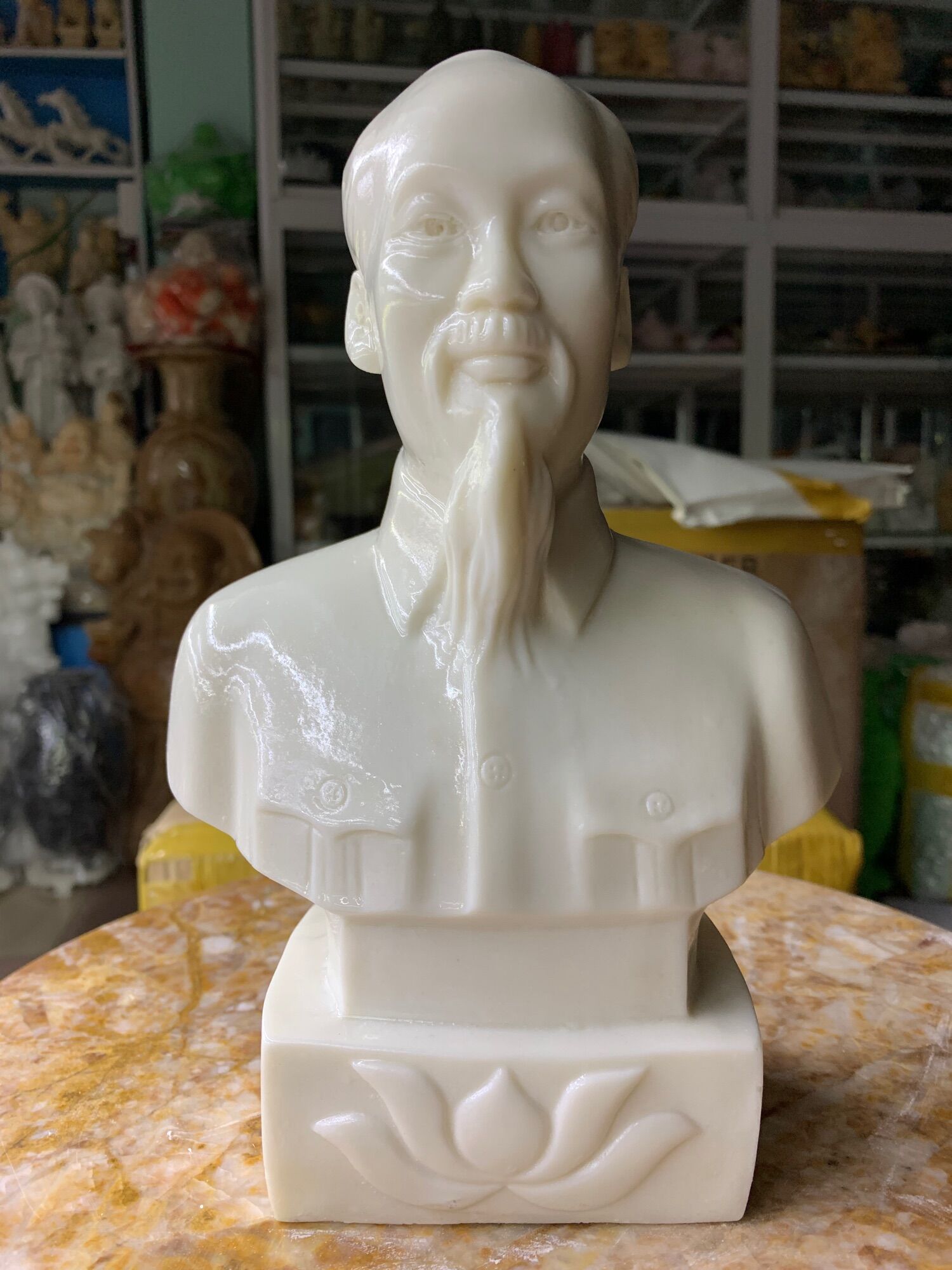 Tượng chân dung bác hồ đá đúc- cao 23.5cm
