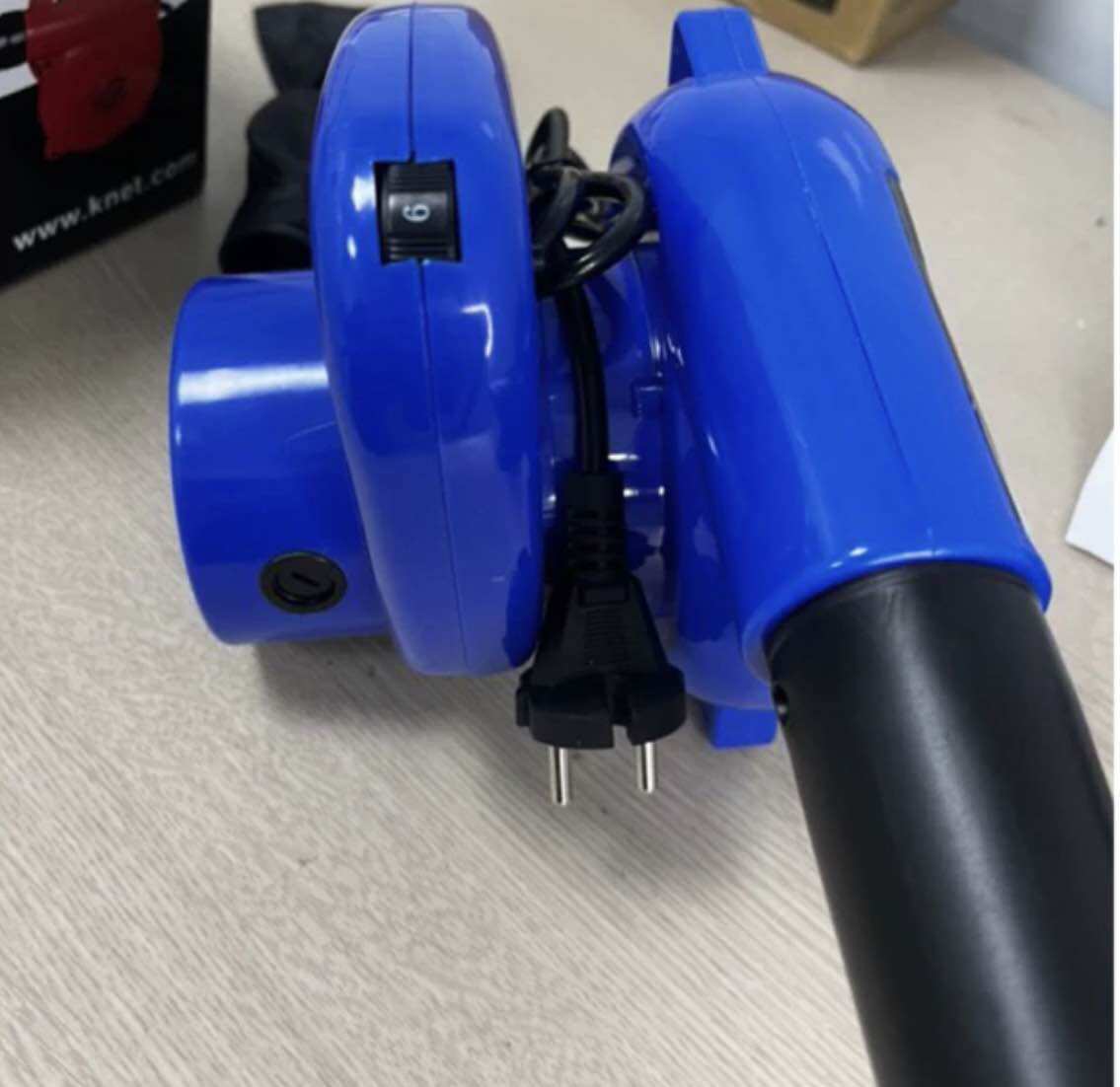 Máy thổi bụi Anhgroup 1000W 2 chế độ hút và thổi loại 6 cấp và 1 cấp độ thổi tiện dụng