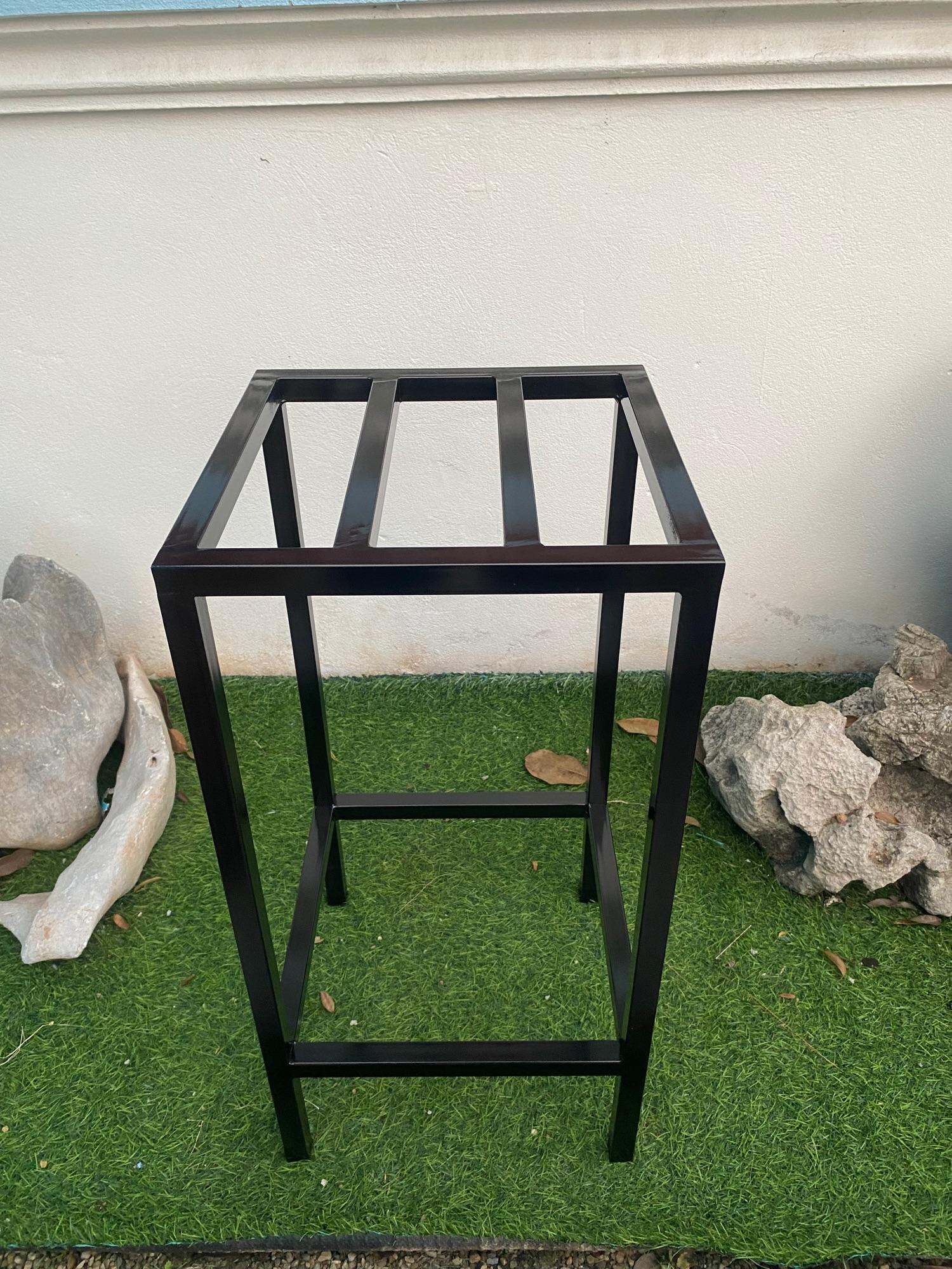 Kệ sắt Đôn kê chậu cây