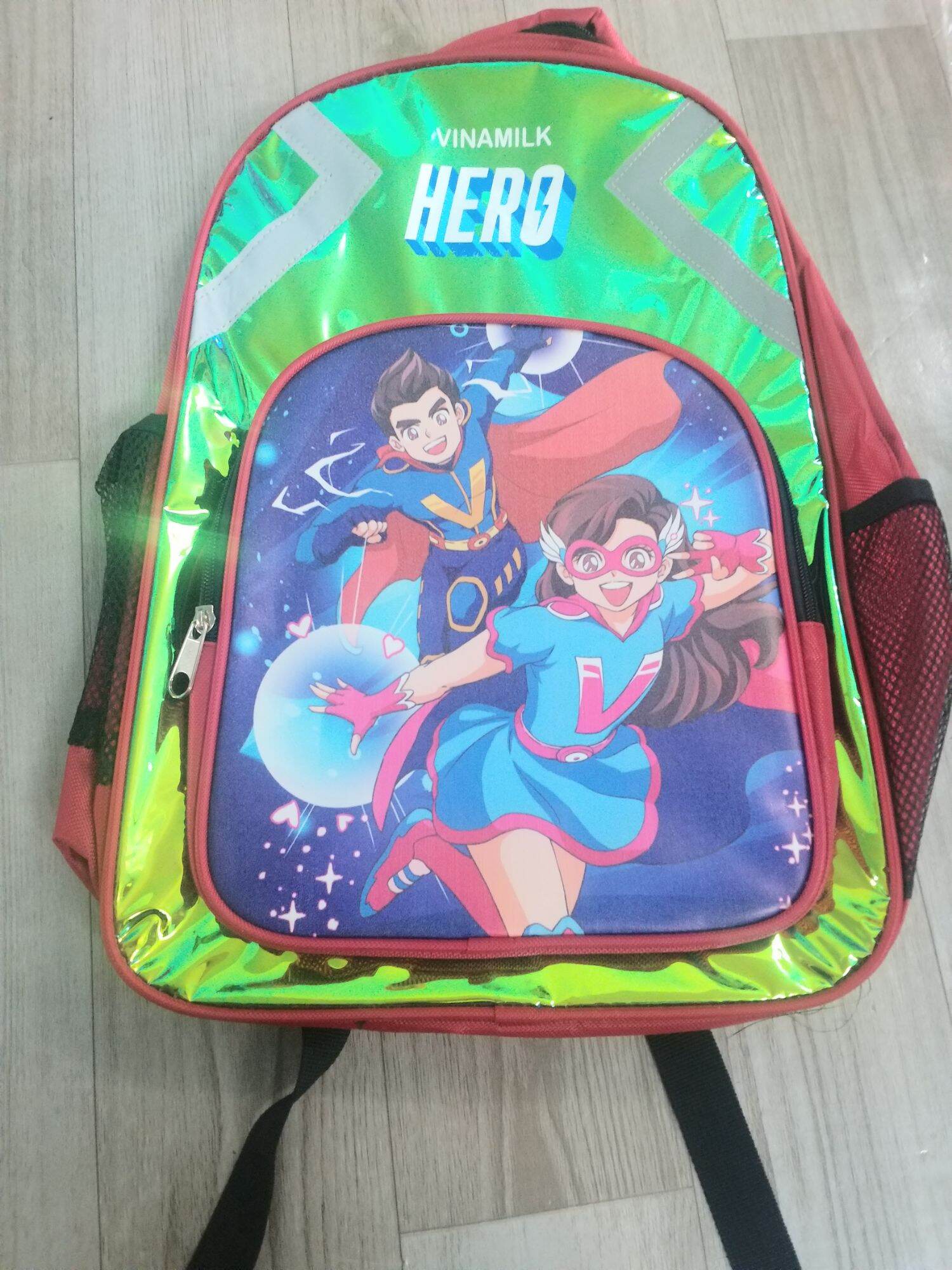 balo dạ quang Hero / bóng da Hero ( quà khuyến mại sữa Vinamilk)