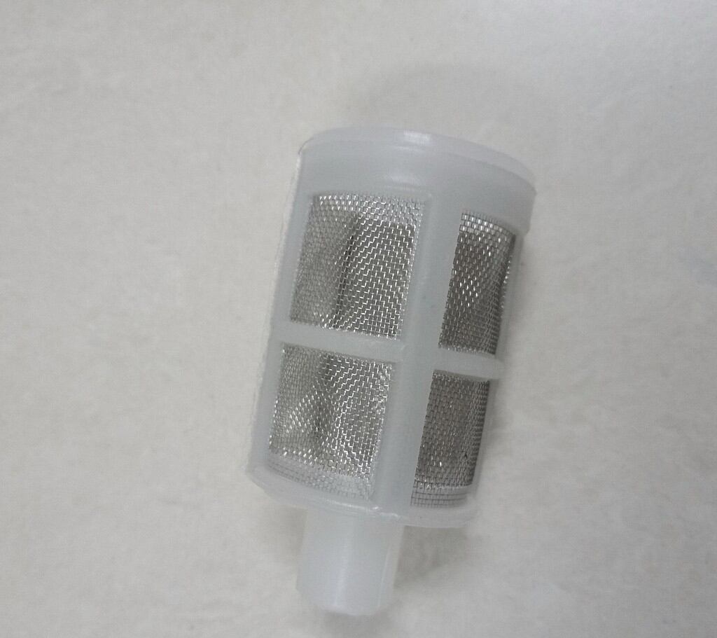 lọc đáy mini lắp cho bình phun thuốc trừ sâu .