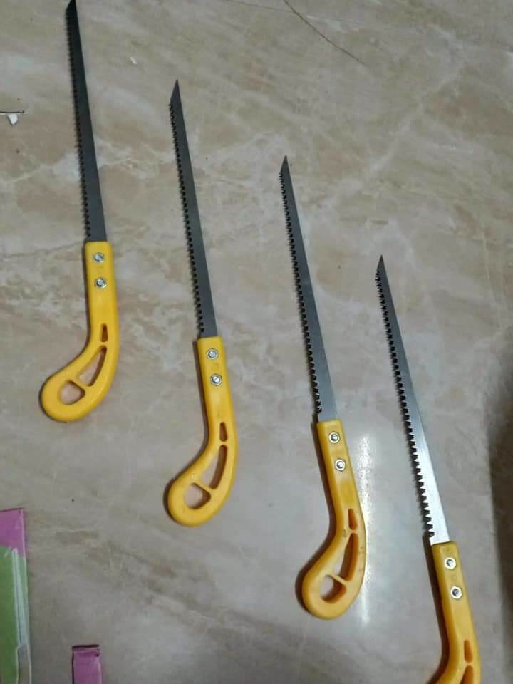 cưa lách cán vàng sắc bén