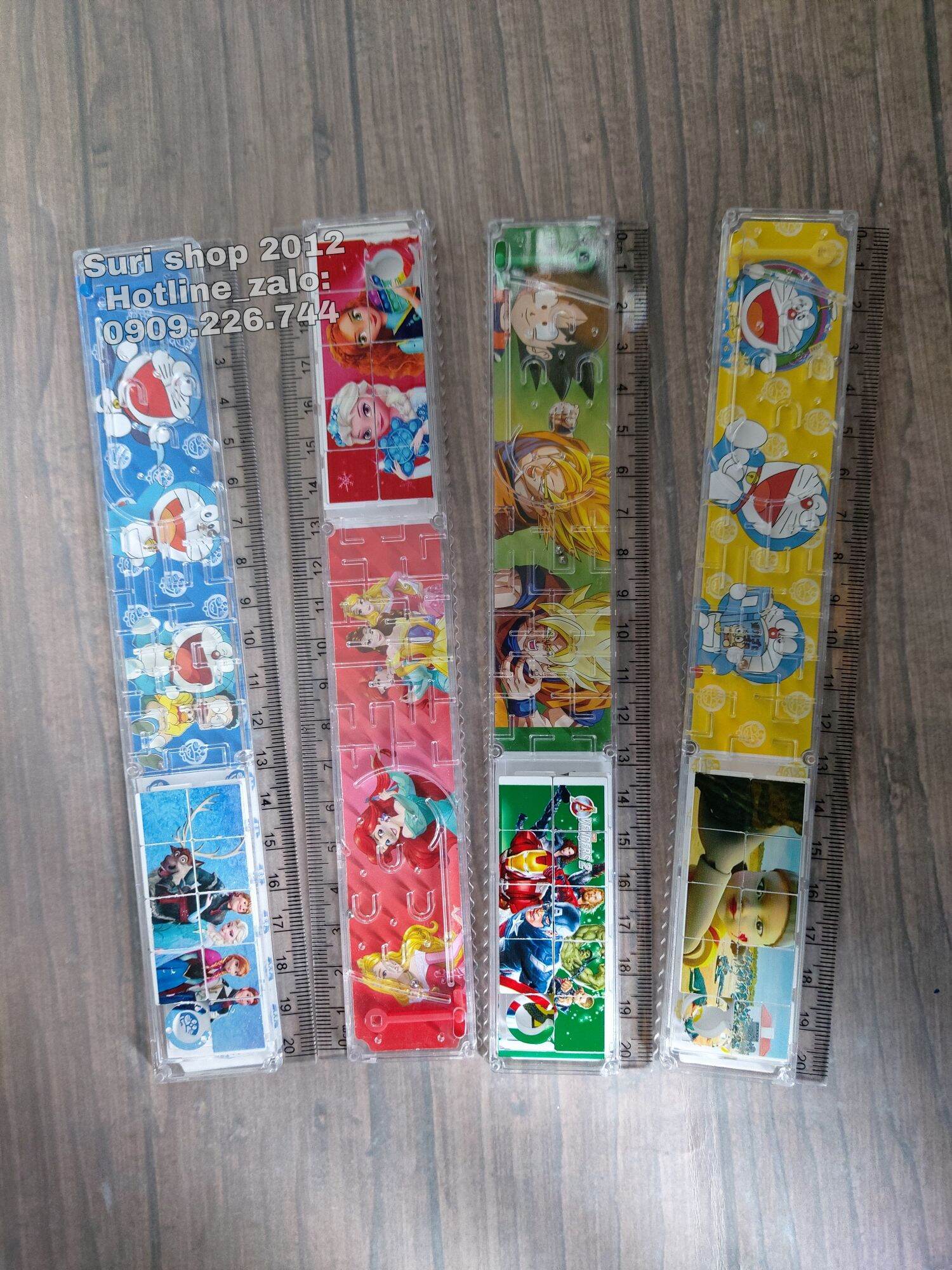 01 cây thước dài 20cm kèm đồ chơi xếp hình và mê cung bi vui nhộn