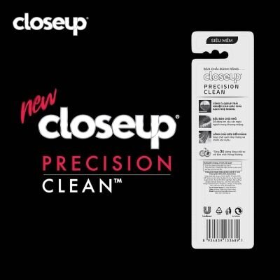 Bàn chải đánh răng Closeup Precision Clean Nhiều Màu