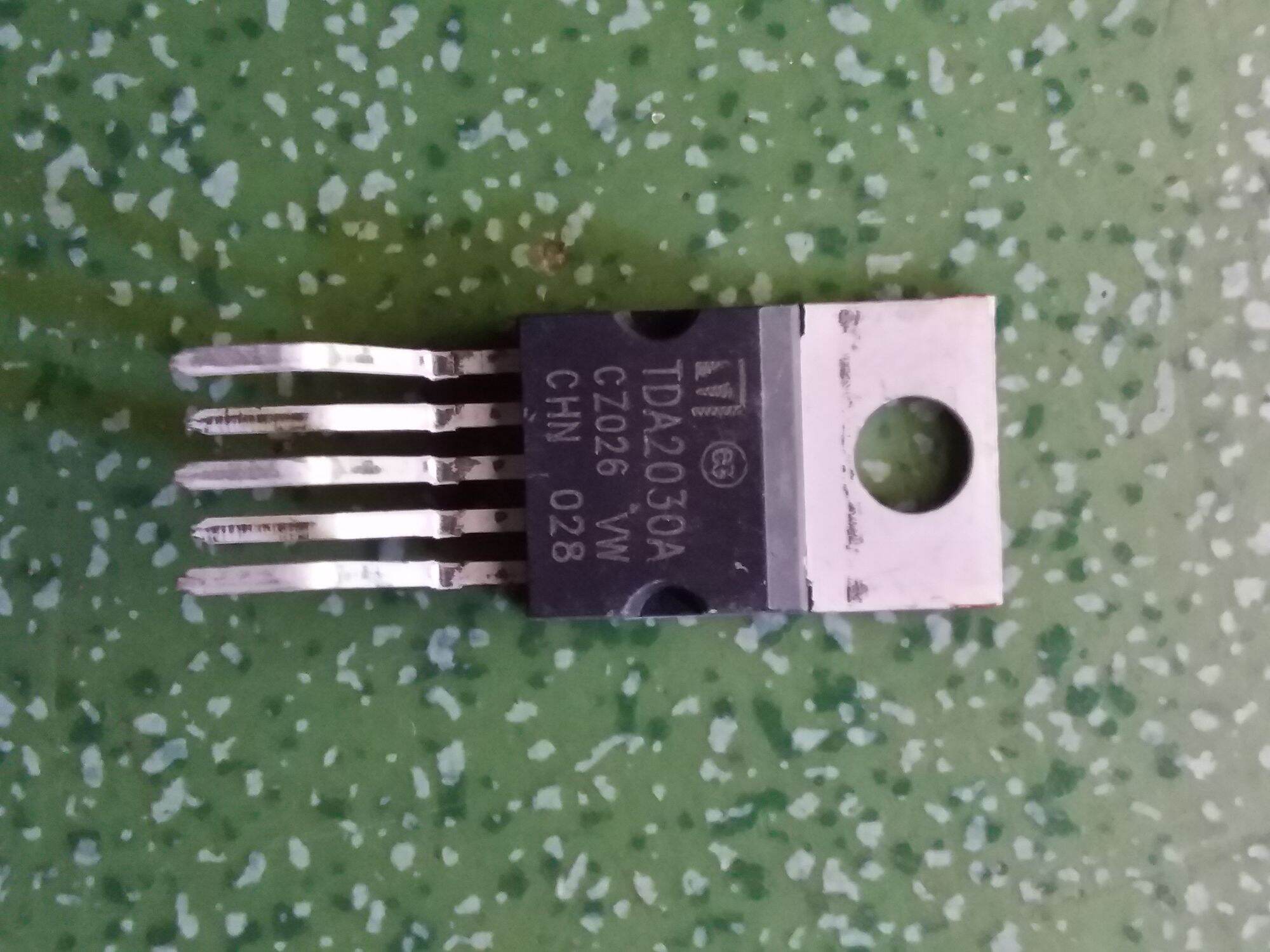 1 IC LOA VI TÍNH TDA2030A
