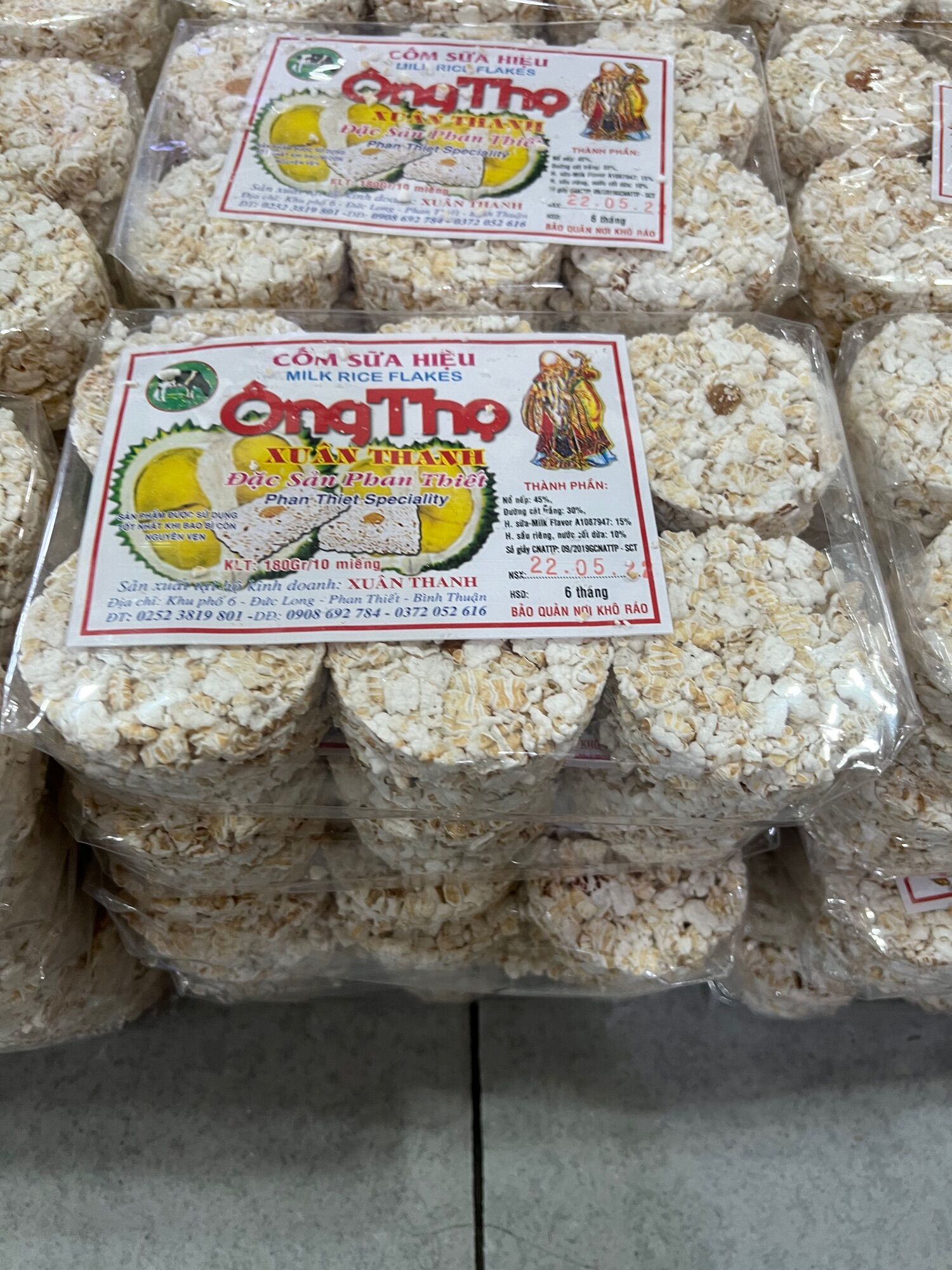 Combo 1 Cốm sữa + 1 cốm lá dứa trọng lượng 200G/gói