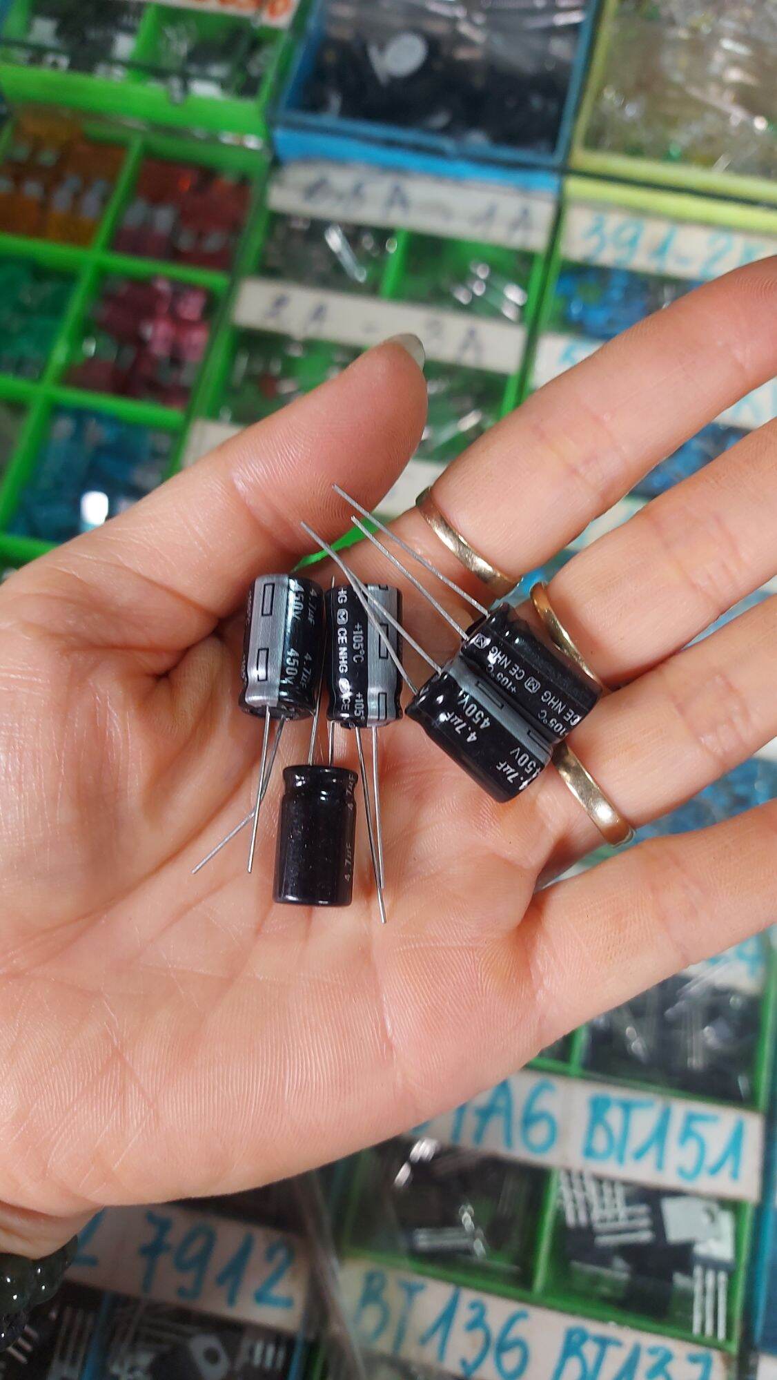 10c tụ 4.7uf 450v