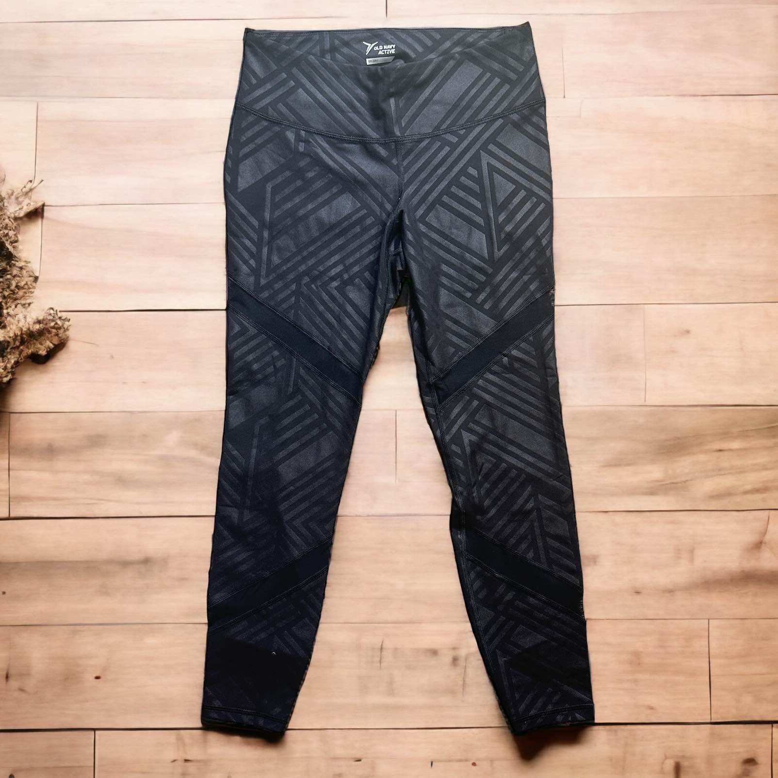 Quần Legging MAIDENFORM - Sự Lựa Chọn Hoàn Hảo Cho Buổi Tập Yoga Tự Do và Thoải Mái