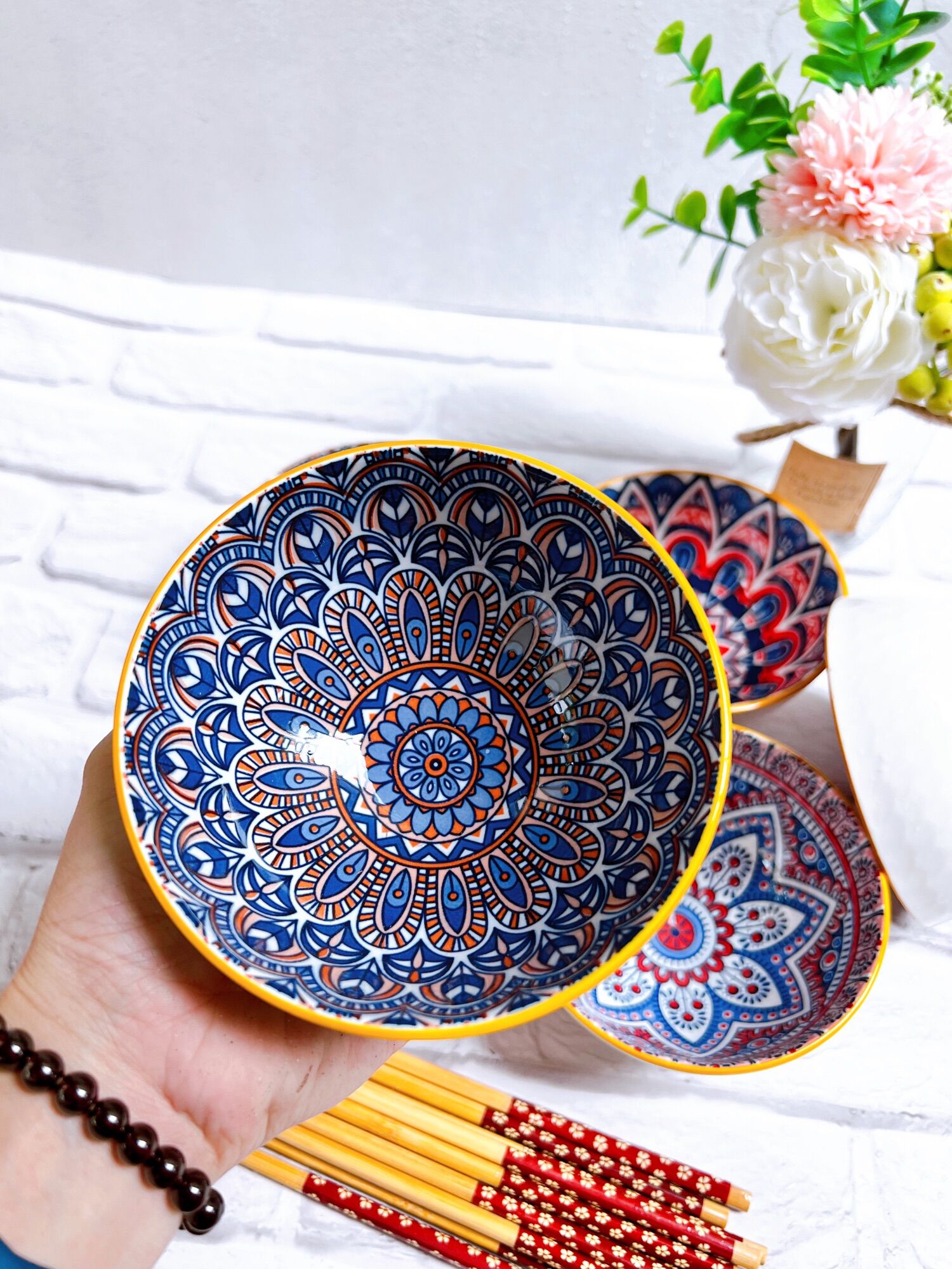 Bộ 6 chén có hộp kèm 6 đôi đũa sang trọng