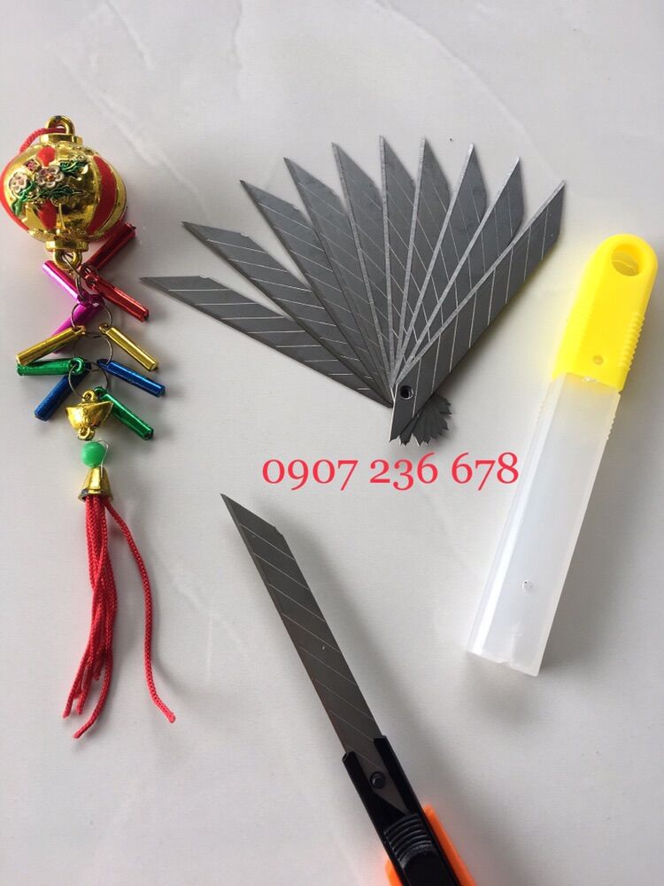 Hộp 10 lưỡi dao rọc giấy 30 độ, lưỡi dao rọc giấy mini