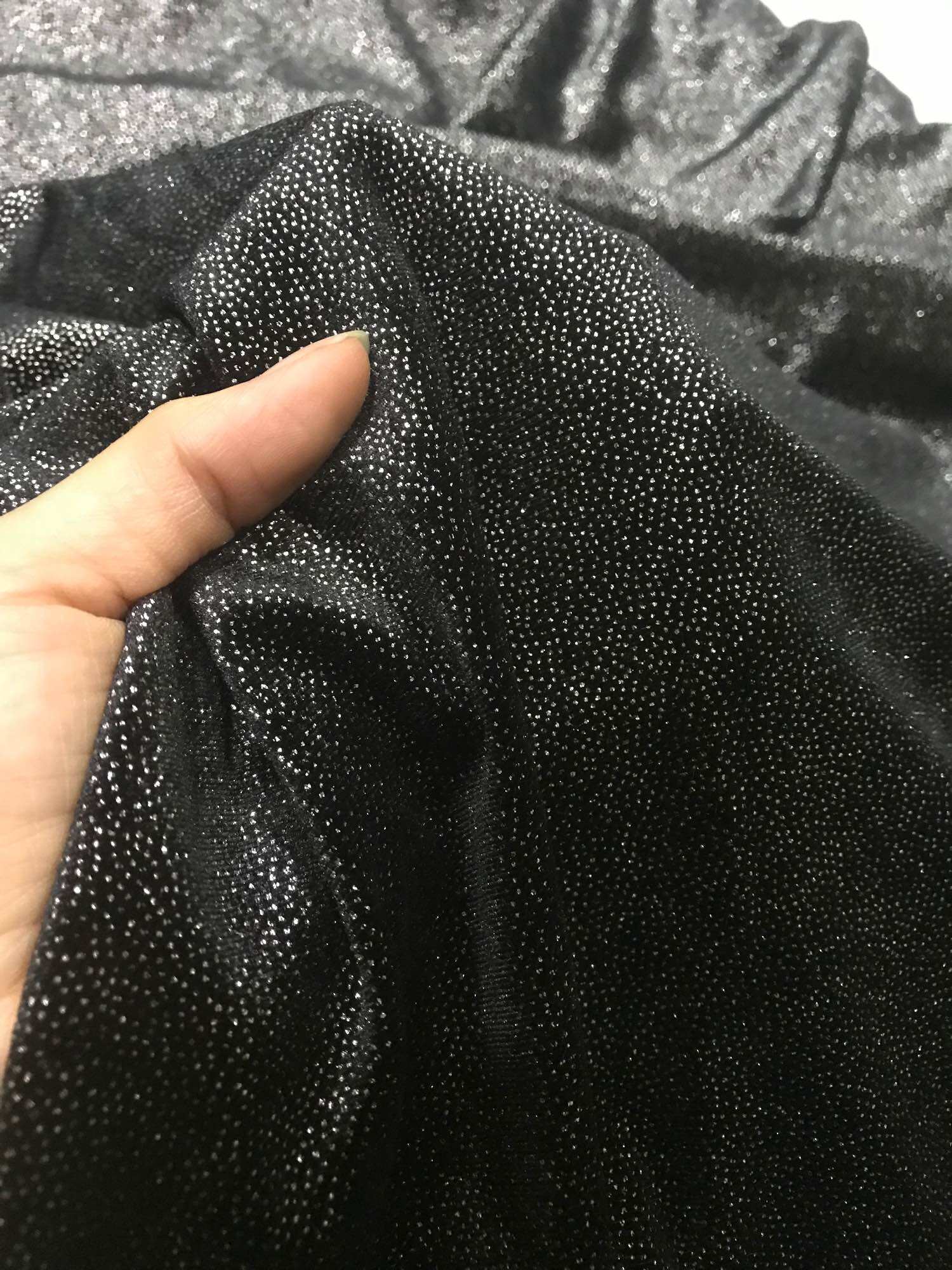 Vải Nhung Tuyết Hàn màu đen nhũ kim tuyến co giãn 4 chiều mềm rũ may đầm váy dạ hội ,đầm body, áo dài thời trang