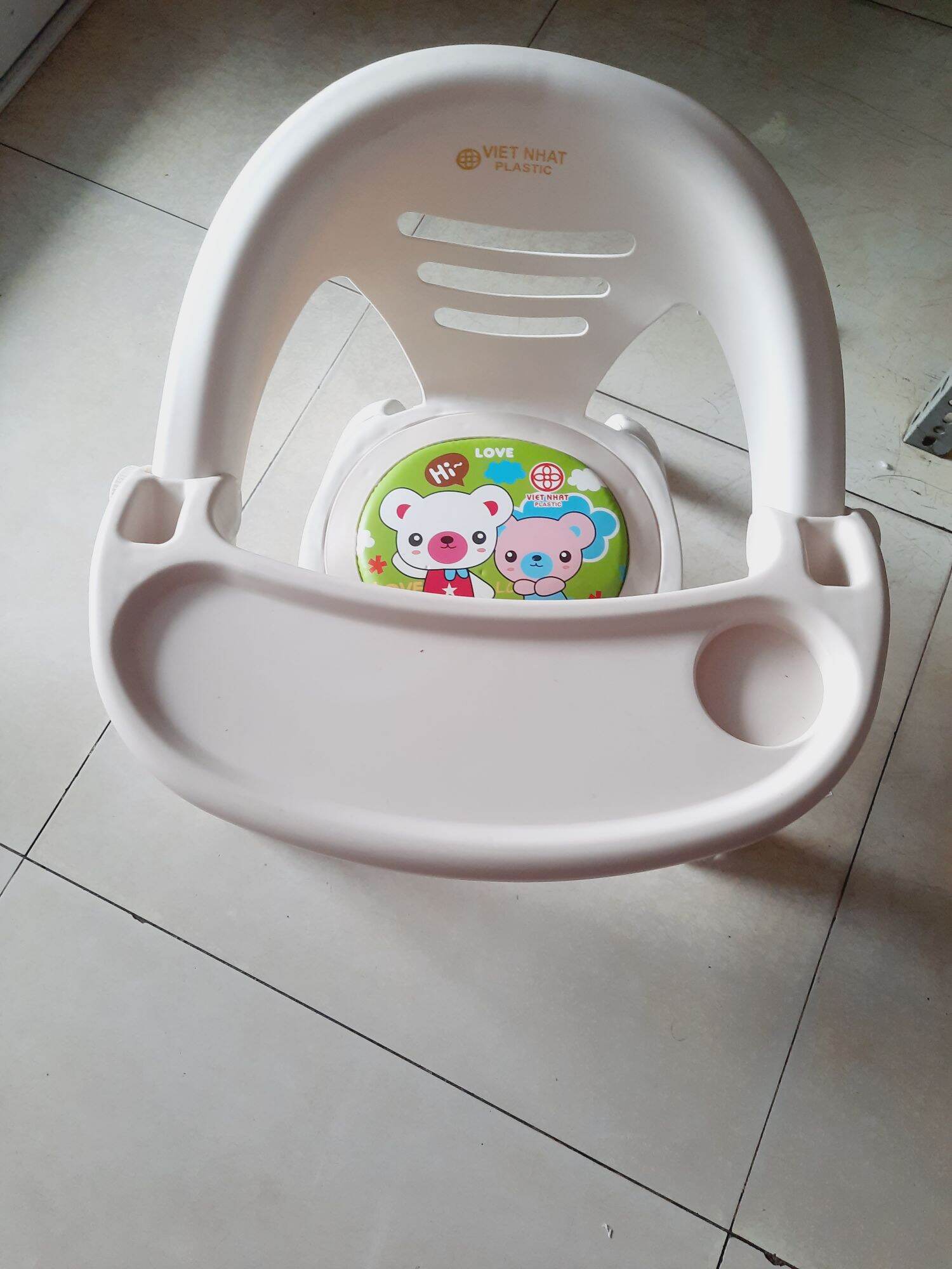Ghế ăn dặm có thể tháo rời bàn
