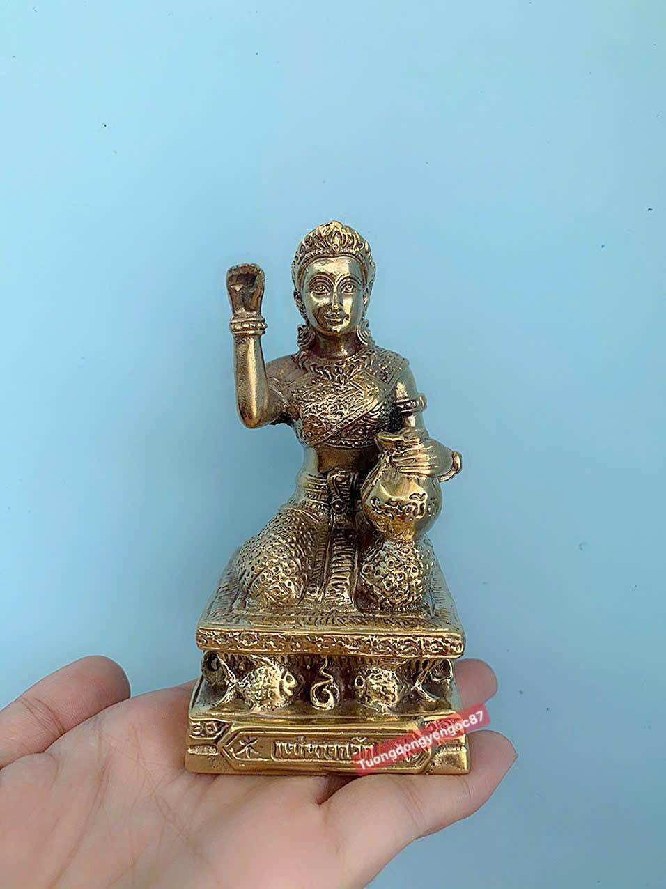 Tượng đồng nàng ngoắc cao 11 cm
