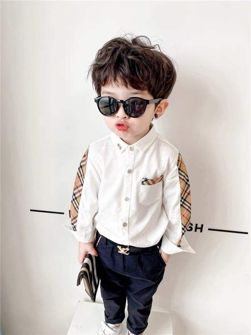 Áo sơ mi trắng phối kẻ cho bé trai
