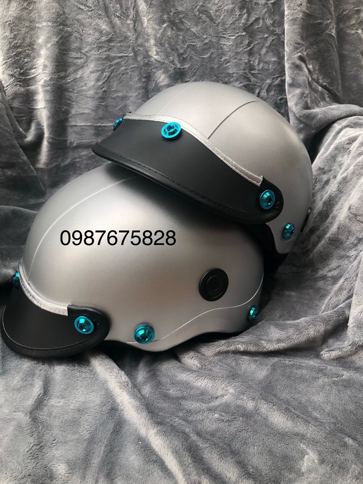 Nón sơn gắn 7ốc titan