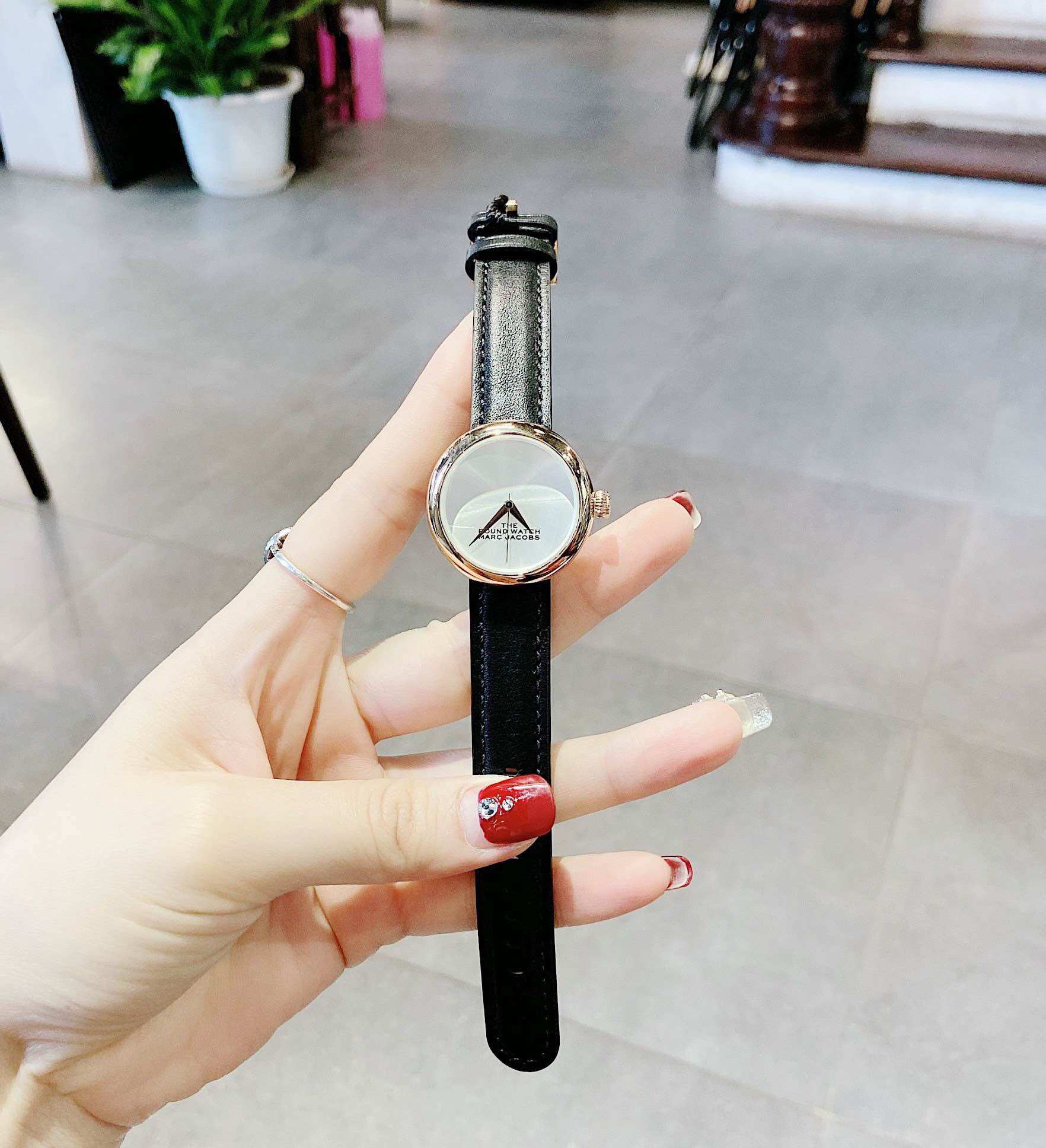 Đồng hồ nữ Marc Jacobs, size 32mm