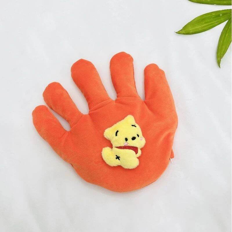 GỐI ÔM HÌNH BÀN TAY MỀM MẠI ( GỐI CHẶN CHO BÉ NGỦ NGON ,CHỐNG GIẬT MÌNH)