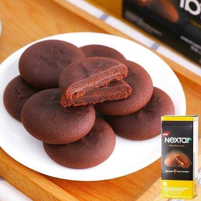 Bánh Nabati Nextar Choco Brownies Filled Cookies ( 1 Hộp 8 Bánh )