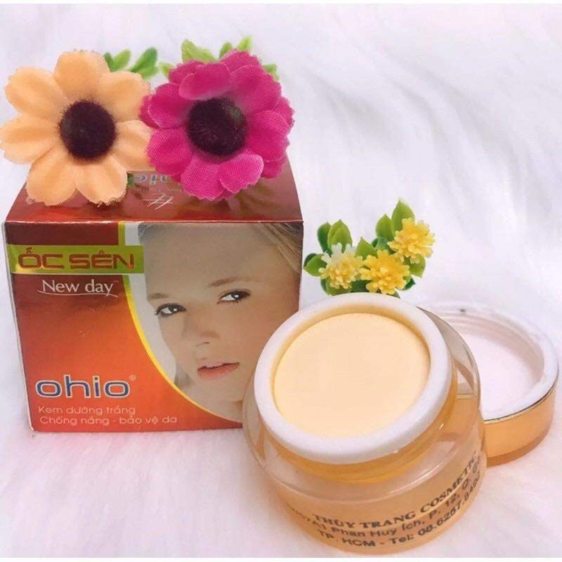 Kem dưỡng trắng - Chống nắng - Bảo vệ da OHIO ốc sên New Day (15g)