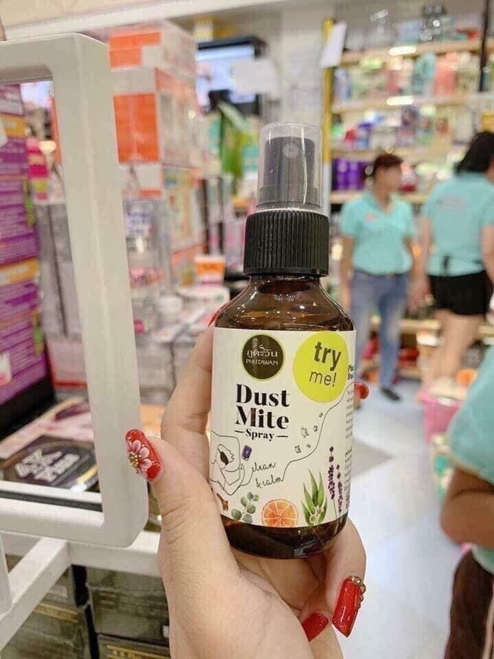Tinh dầu xịt gối ngủ ngon phutawan thái lan