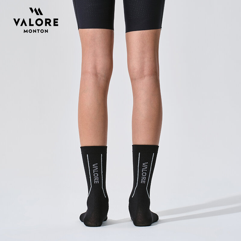 Pressure Knit Socks for Cycling Sports Running with Breathability & Reflective Design - 3