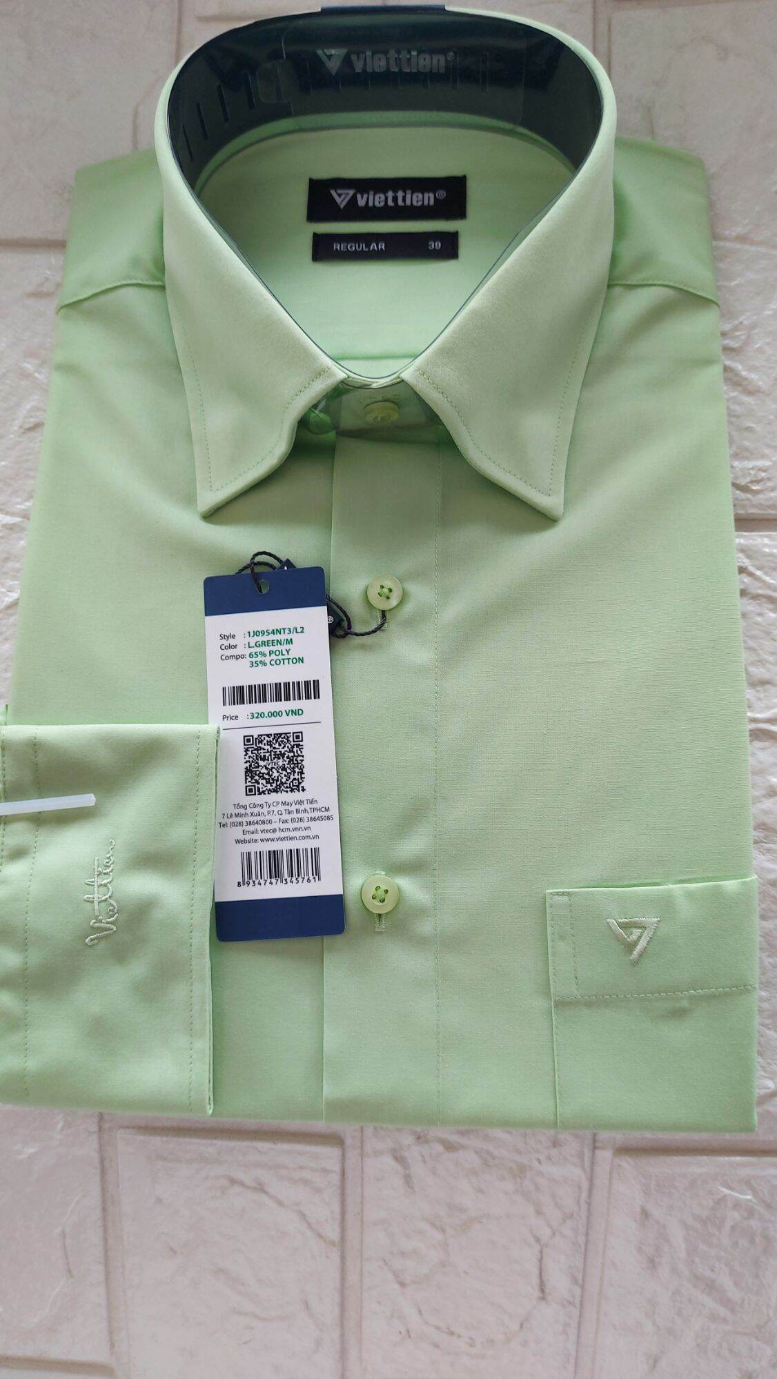 Áo Viettien màu  xanh cốm đậm (Phom Regular) giá treo 320k