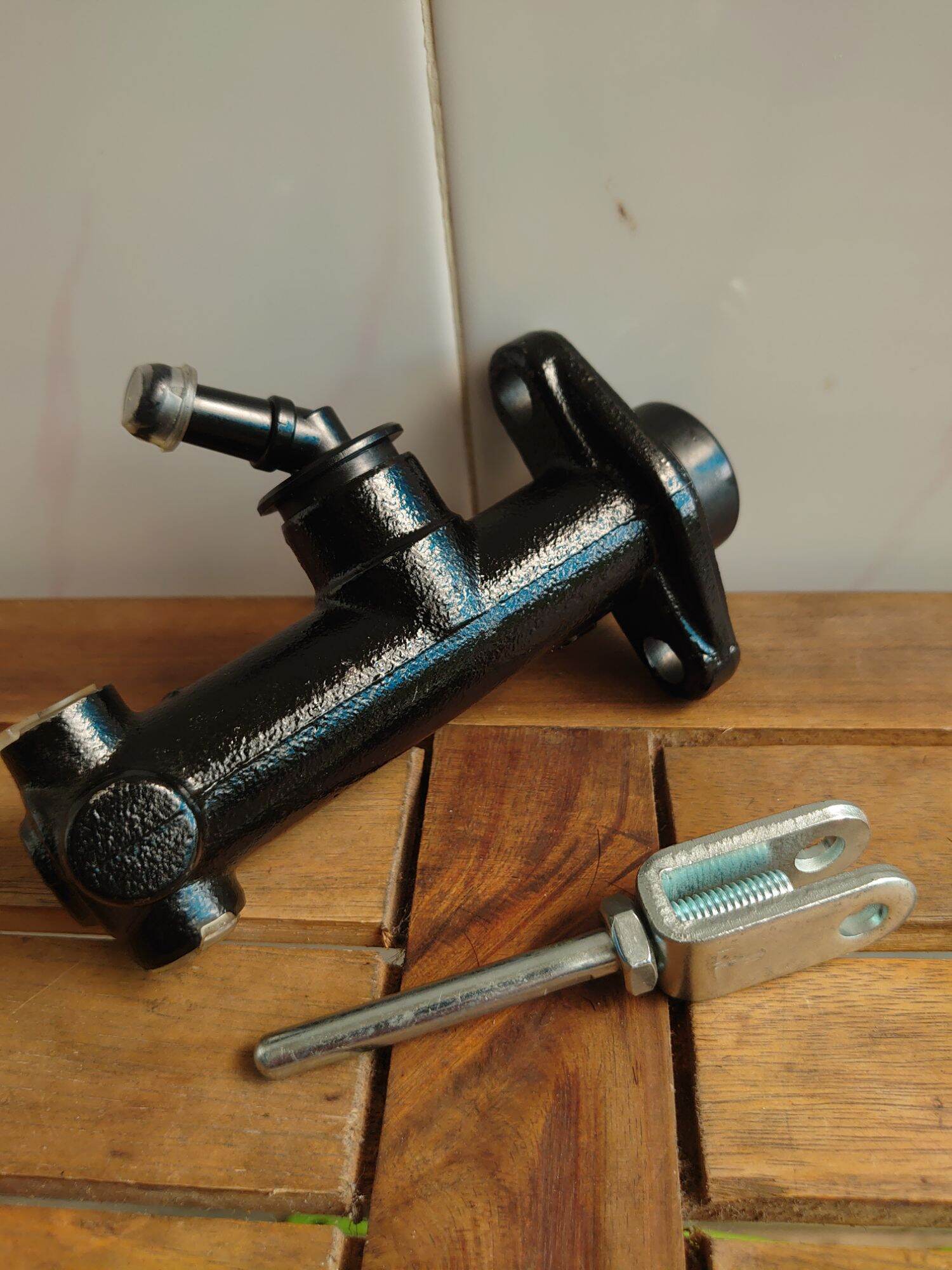 tổng phanh xe nâng TCM FD15-30