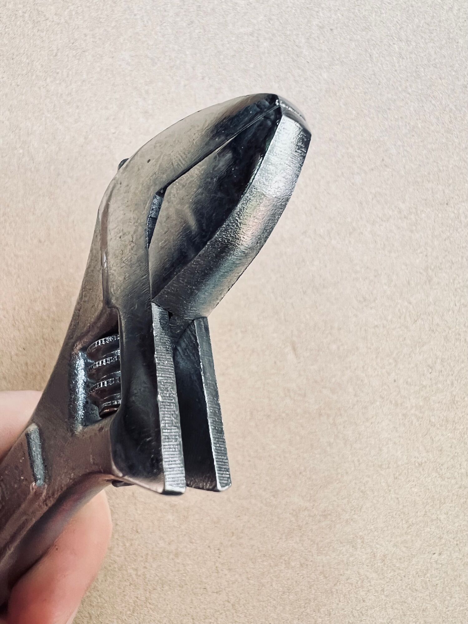 Mỏ lết DeWALT 6” 150mm