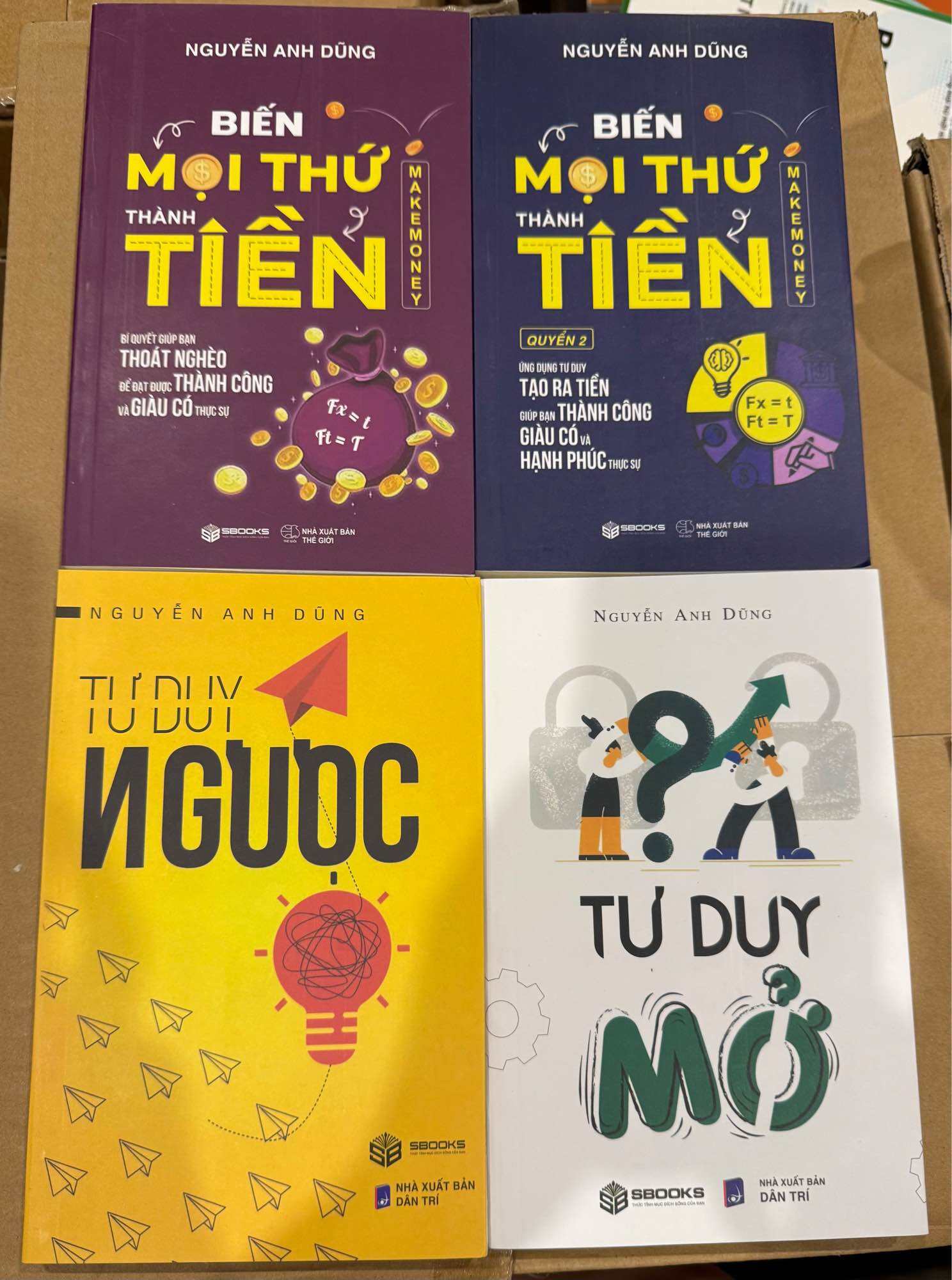 Combo 4 cuốn hot nhất: tư duy ngược + tư duy mở + biến mọi thứ thành tiền 2 tập